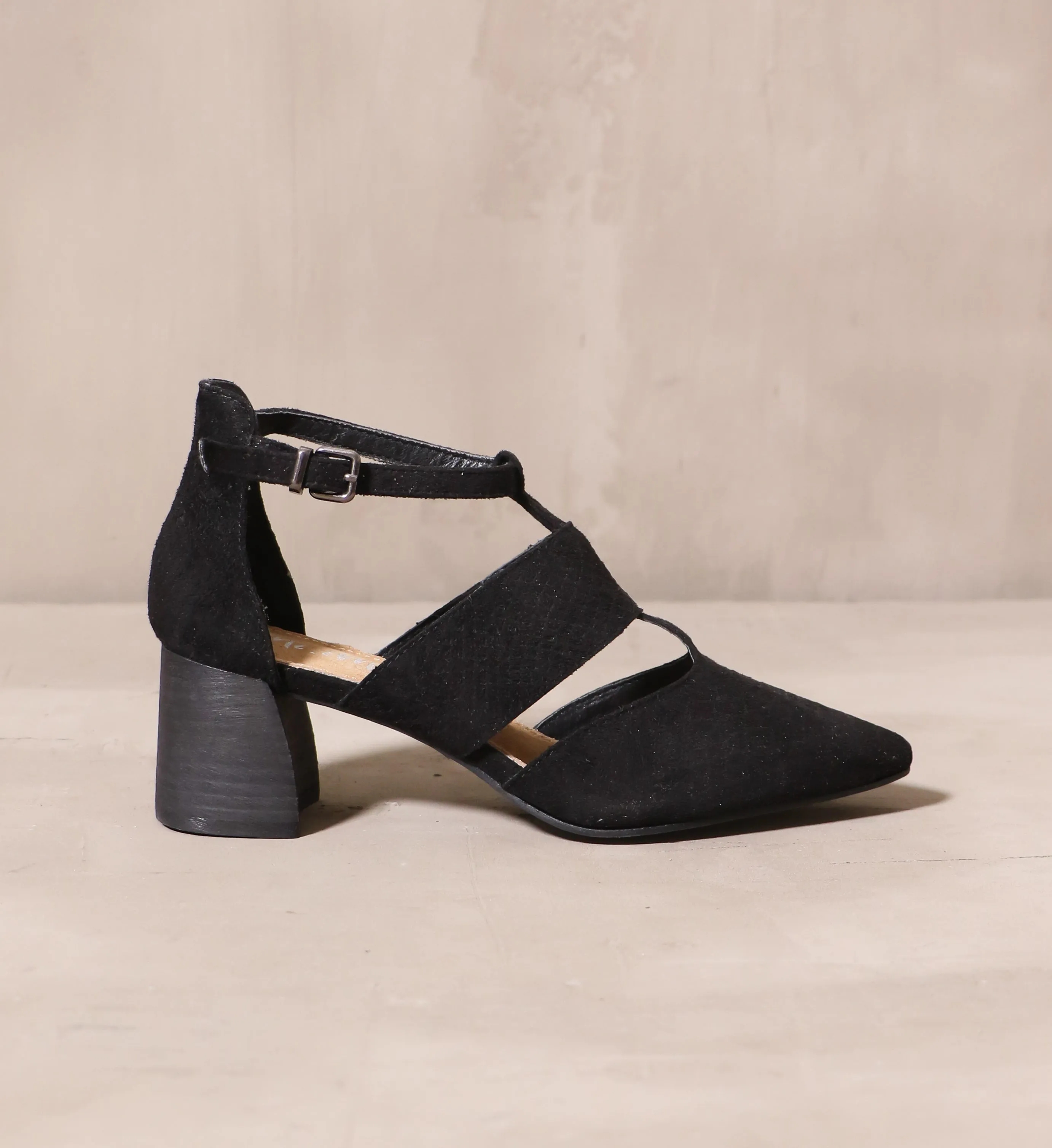 WINE AND DINE HEEL