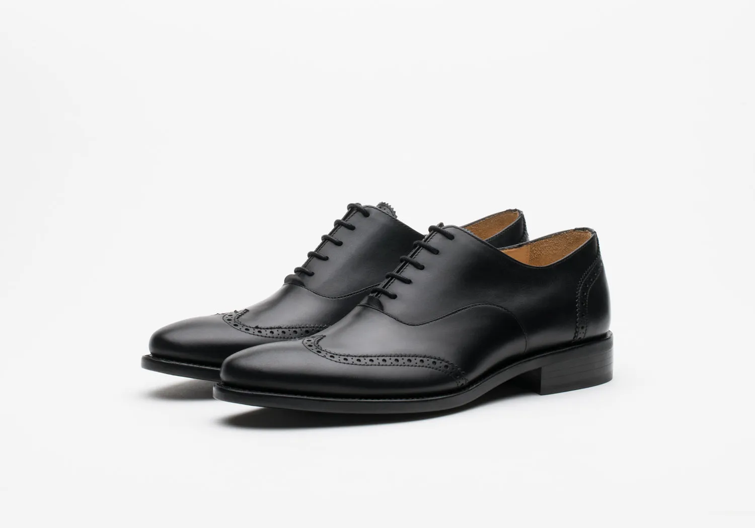 Wingtip Oxford Black