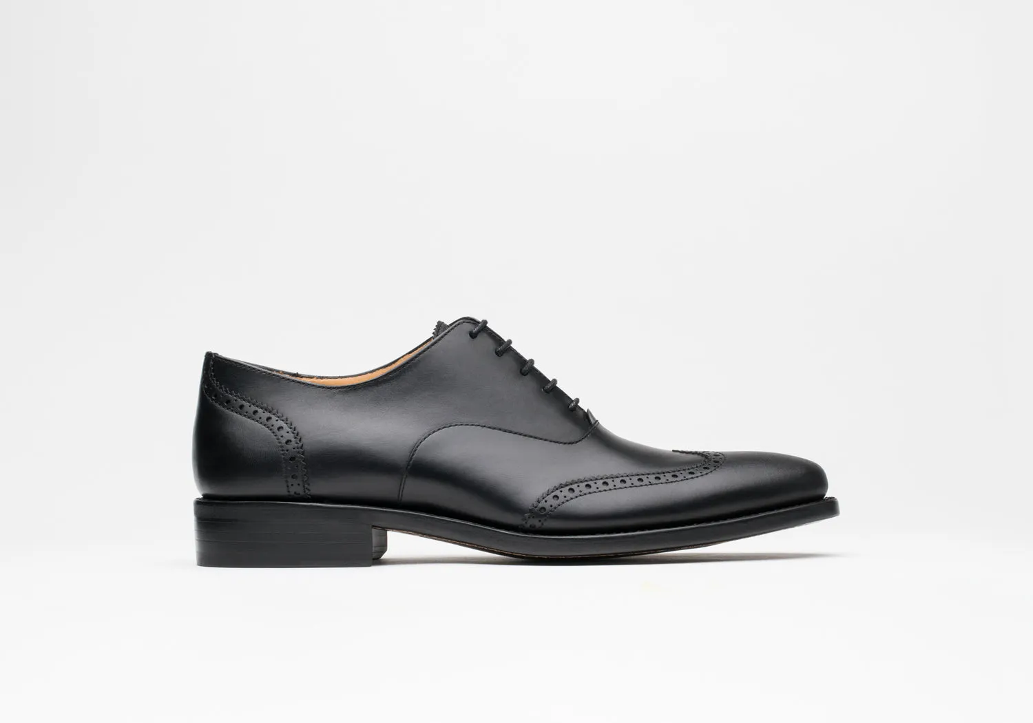 Wingtip Oxford Black